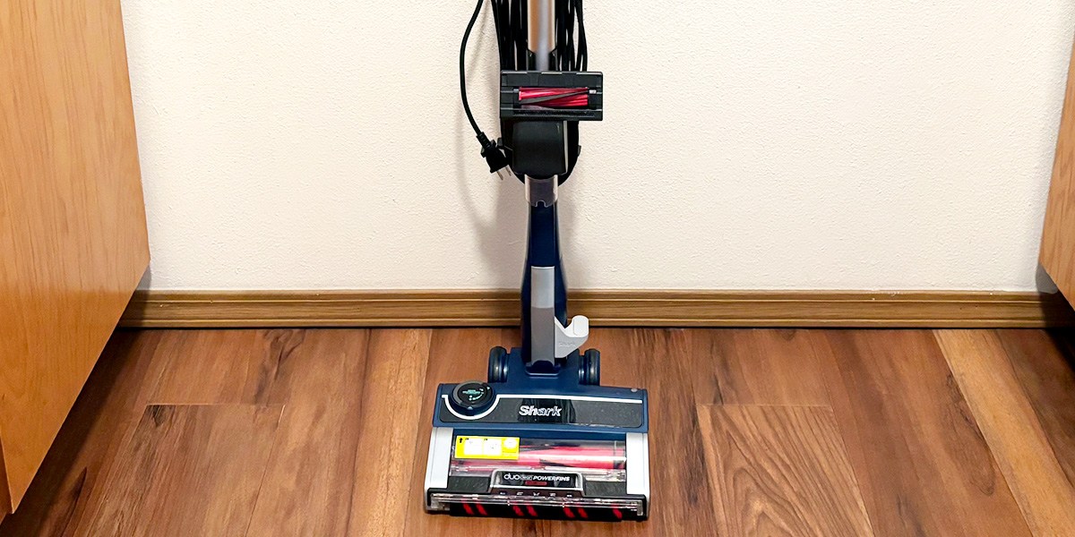 Stratos Ultralight cleaning hard flooring Stratos Ultralight cleaning hard flooring