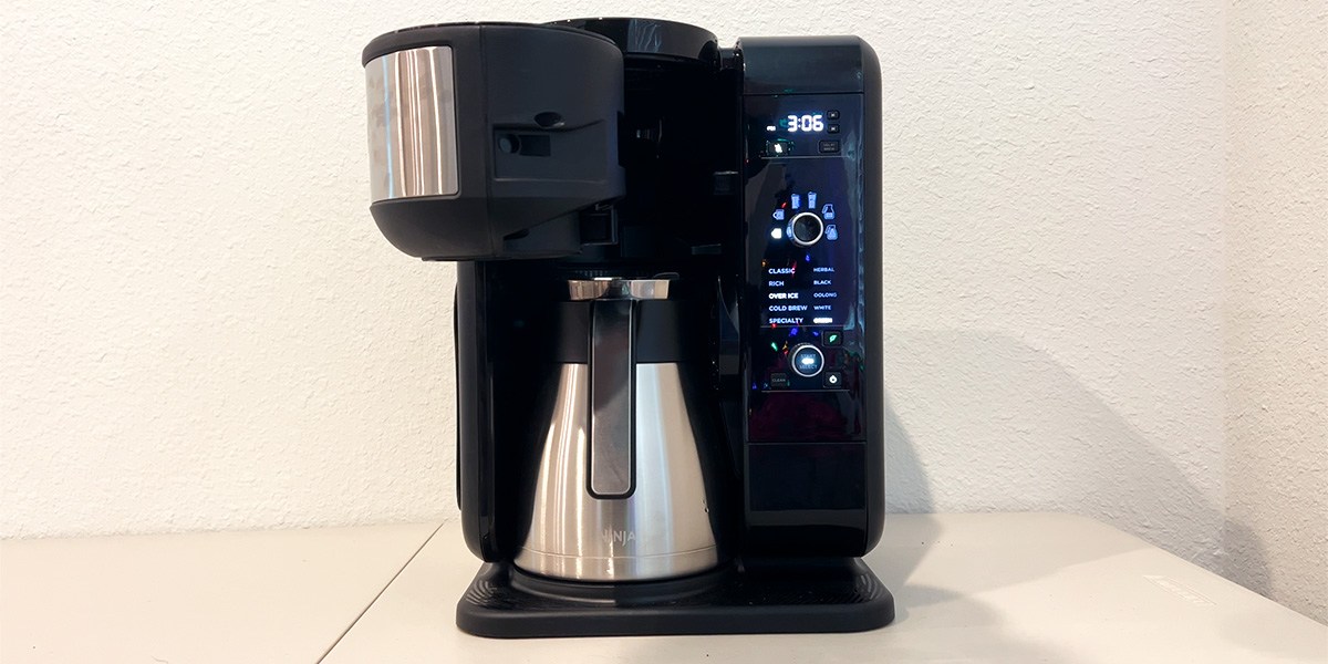 Front view of Ninja CP307 on countertop Front view of Ninja CP307 on countertop