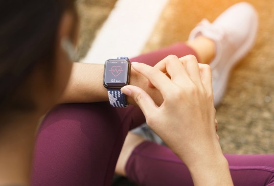 Michael Kors vs. Fossil smartwatch: which one to choose?