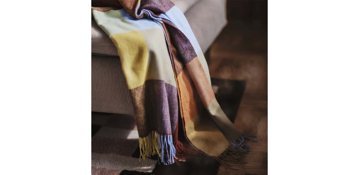 Flikhagtorn Throw, multicolor