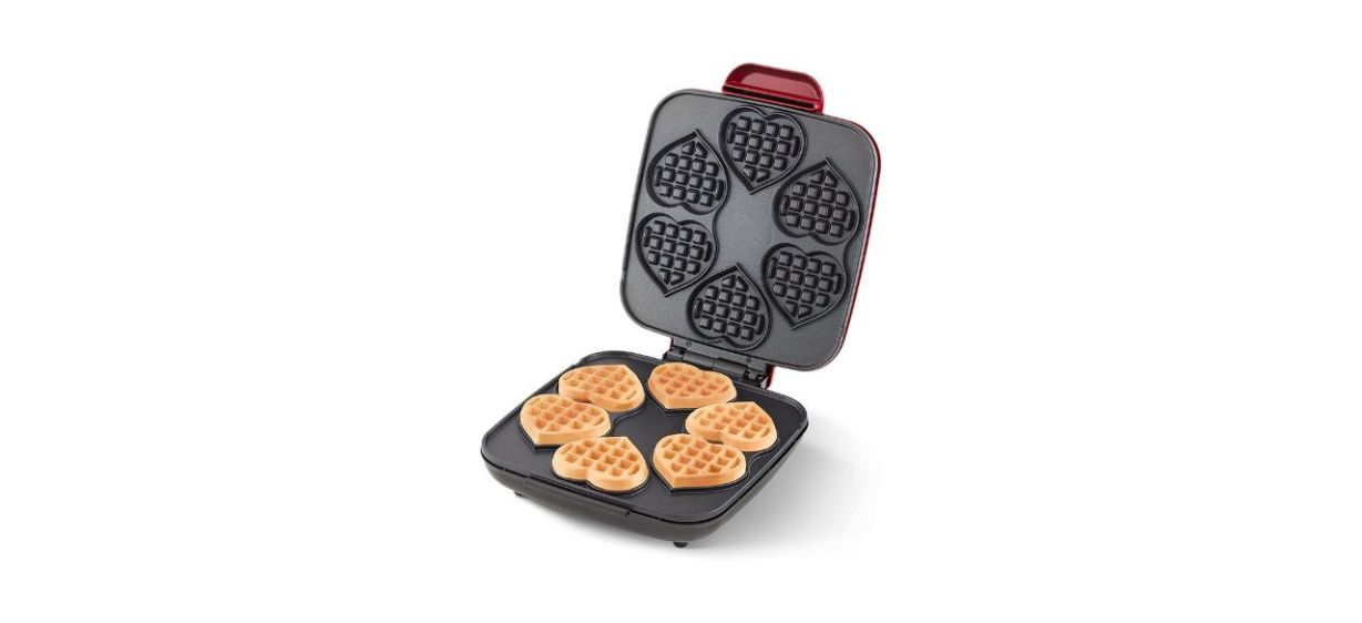 Best Dash Multi Mini Heart-Shaped Waffle Maker