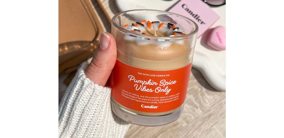 Candier Pumpkin Spice Vibes Donut Candle