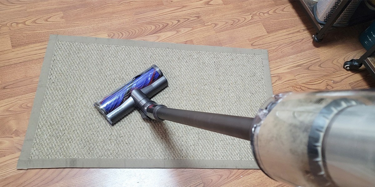Dyson V11 Extra cleaning area rug