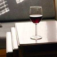 Stacking nesting tables